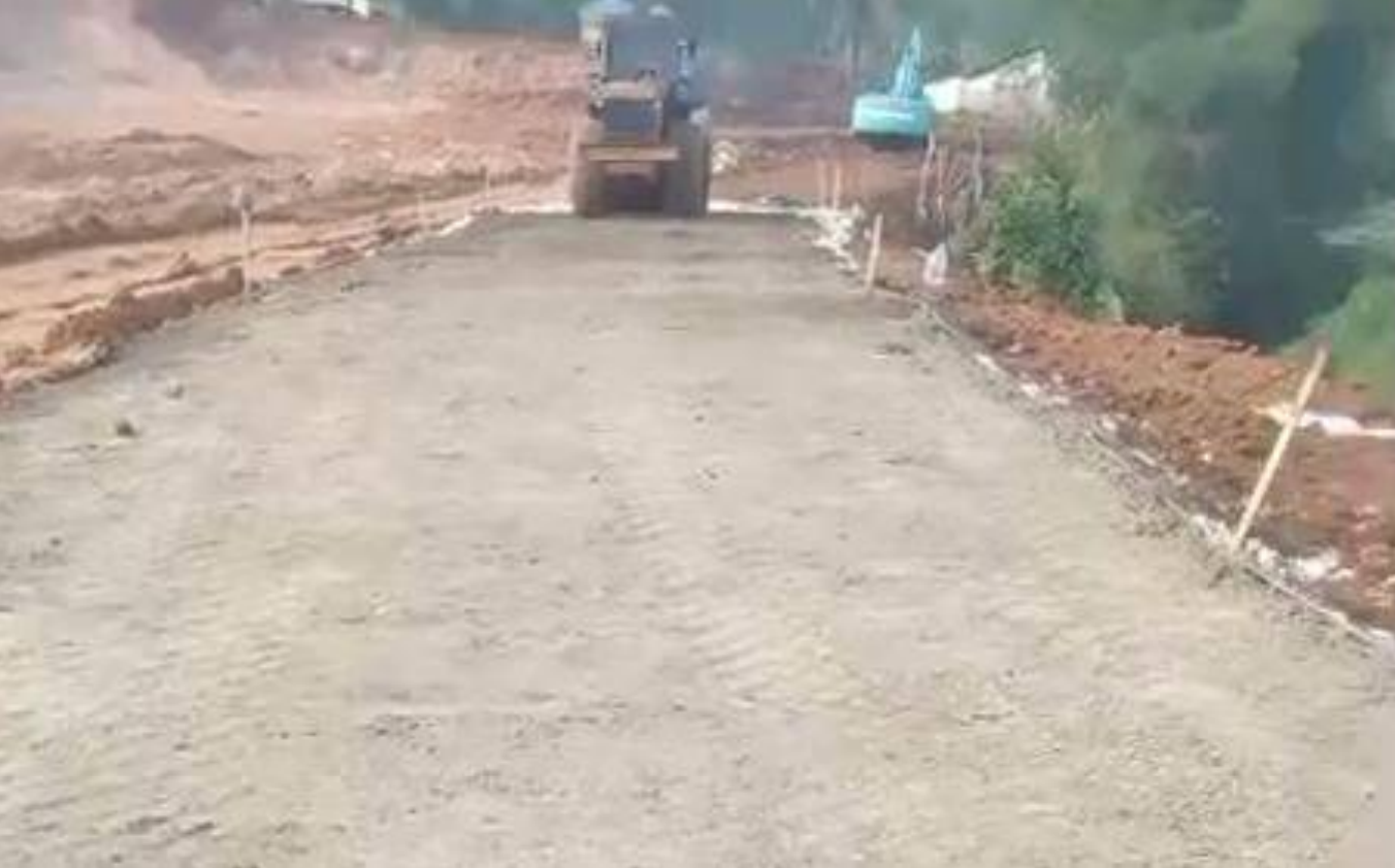 Project Perkerasan jalan Luisadeng , Bogor GIGA KENCANA ABADI